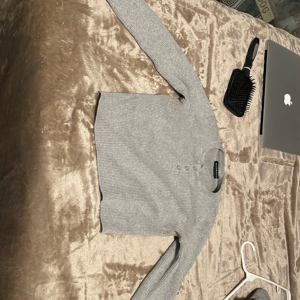 Cropped sweater